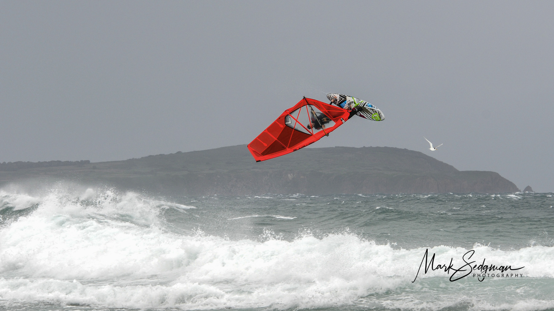jono from surftrax windsurfing surfies point